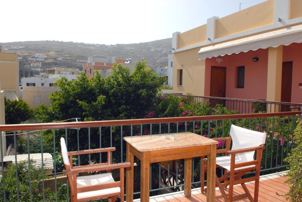 Konstantza Studios&Apartments Ermoupoli Exterior foto
