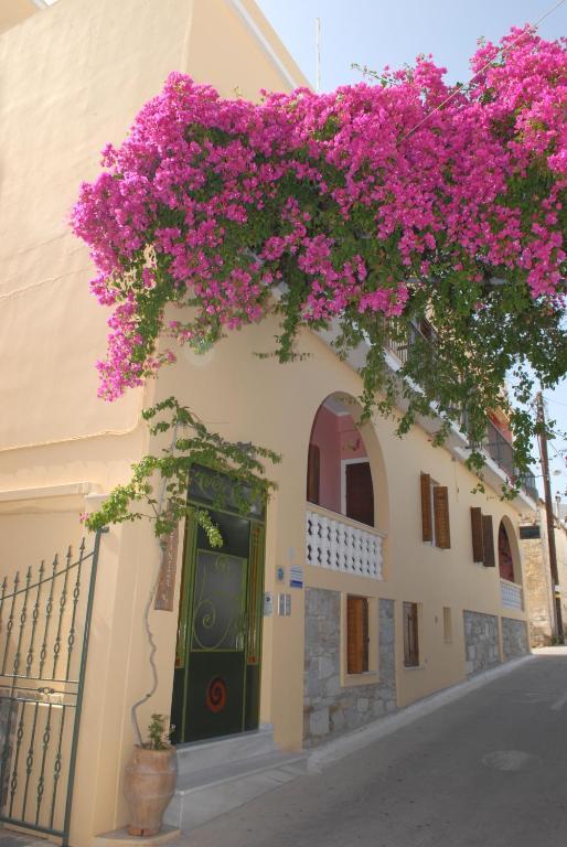 Konstantza Studios&Apartments Ermoupoli Exterior foto